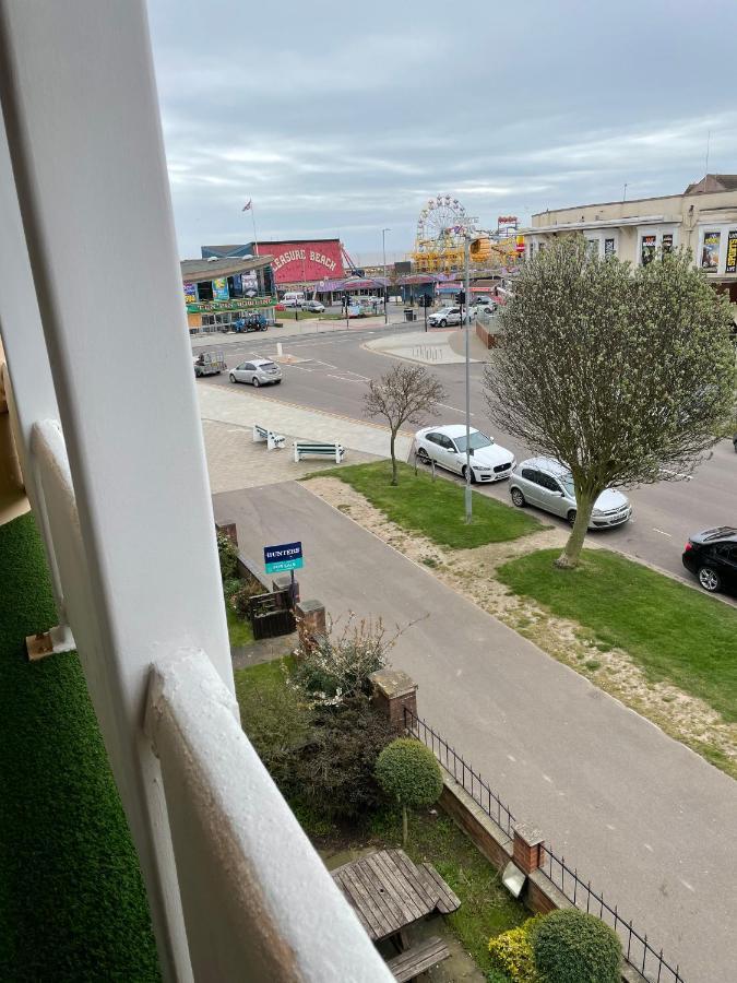 Oyo Queens Hotel, Skegness Ngoại thất bức ảnh