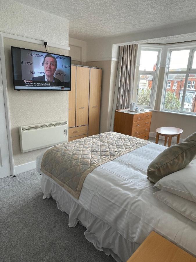 Oyo Queens Hotel, Skegness Ngoại thất bức ảnh