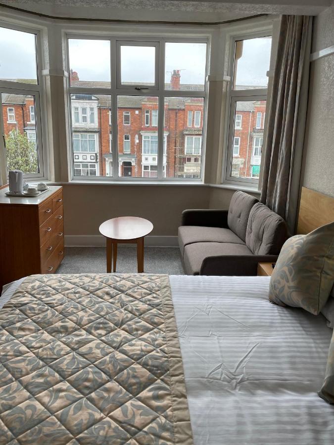 Oyo Queens Hotel, Skegness Ngoại thất bức ảnh