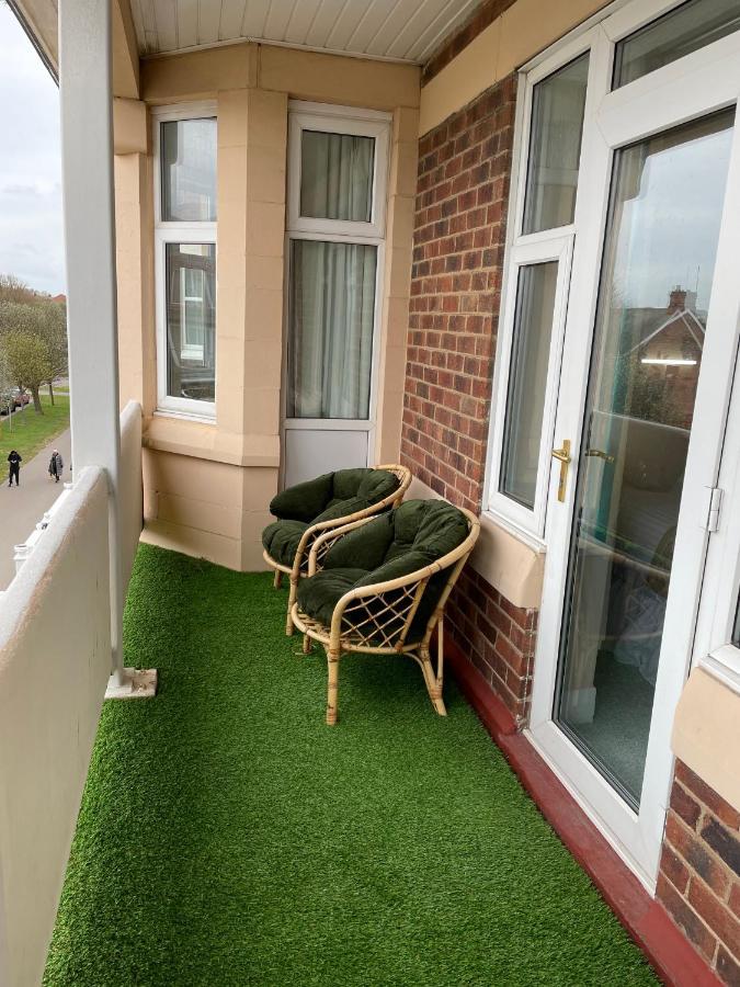 Oyo Queens Hotel, Skegness Ngoại thất bức ảnh