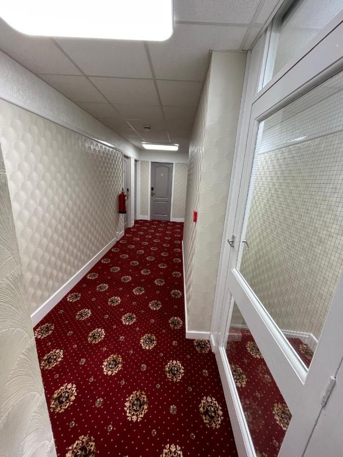 Oyo Queens Hotel, Skegness Ngoại thất bức ảnh