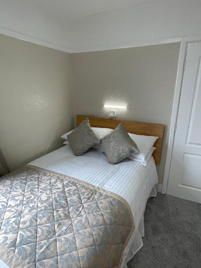 Oyo Queens Hotel, Skegness Ngoại thất bức ảnh