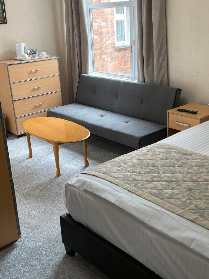Oyo Queens Hotel, Skegness Ngoại thất bức ảnh