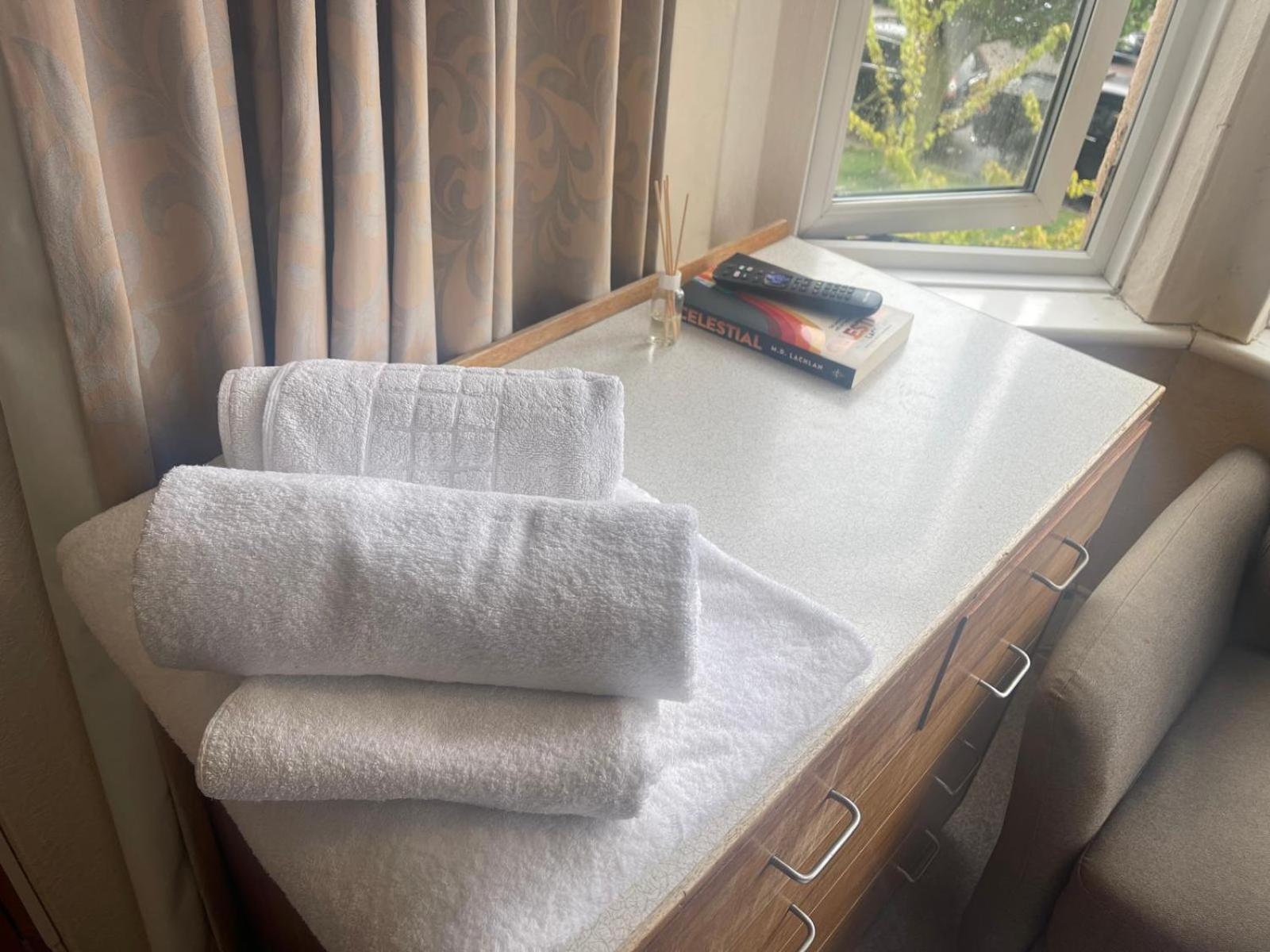 Oyo Queens Hotel, Skegness Ngoại thất bức ảnh